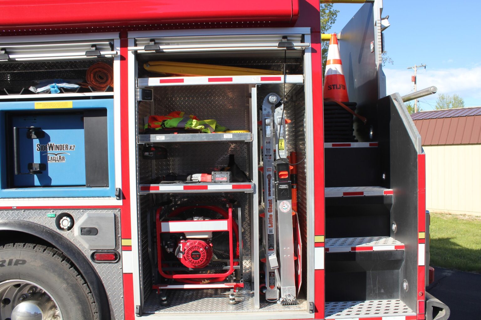 22 Engine Rescue SOUTH TORCH LAKE FIRE DEPARTMENT