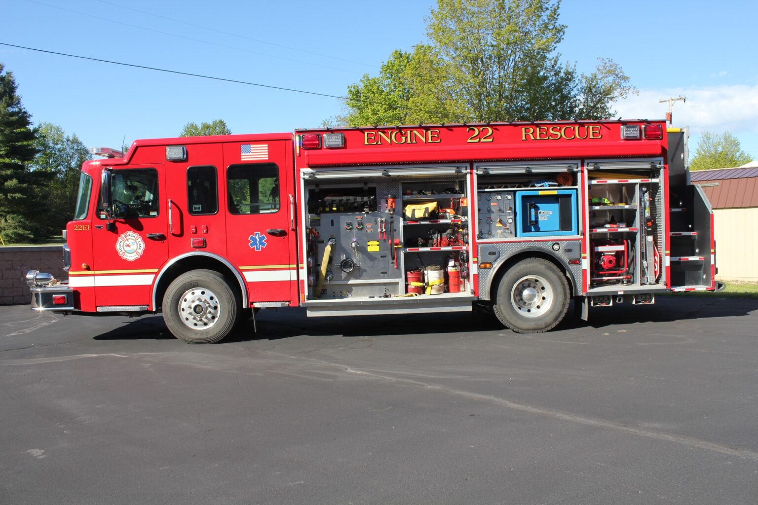 22 Engine Rescue SOUTH TORCH LAKE FIRE DEPARTMENT